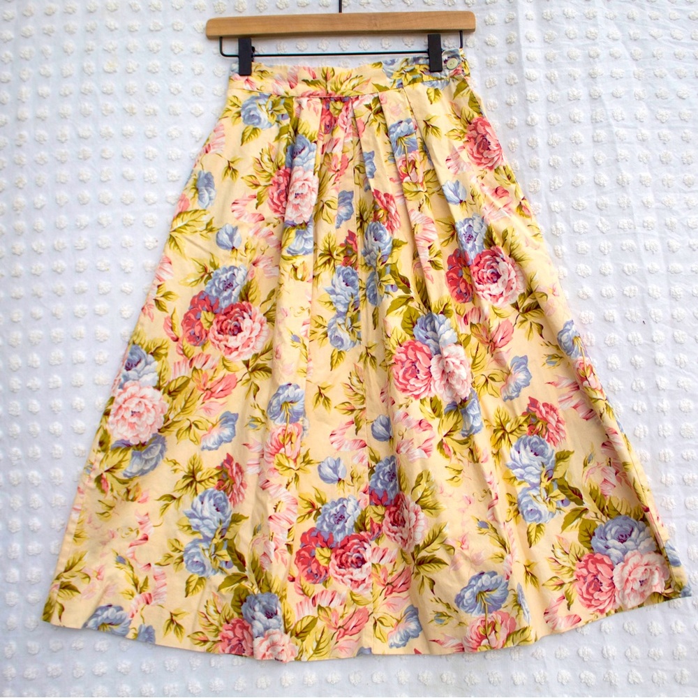 Small high waisted Charterclub Petites skirt